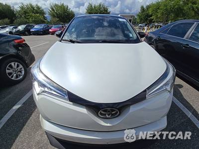 2019 Toyota C-HR XLE - zdjęcie 2 z 17 - miniatura