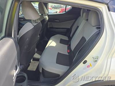 2019 Toyota C-HR XLE - zdjęcie 13 z 17 - miniatura