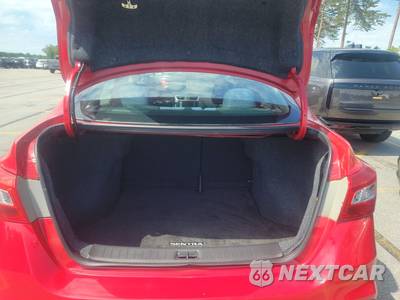 2019 Nissan Sentra SR - zdjęcie 16 z 23 - miniatura