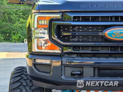 2022 Ford Super Duty F-250 Lariat Crew Cab Medium Bed - zdjęcie 11 z 50 - miniatura