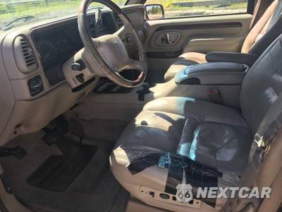 2000 Cadillac Escalade - zdjęcie 6 z 30 - miniatura