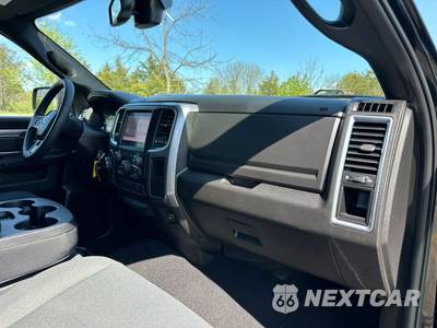 2022 Ram 1500 Classic Warlock Crew Cab Short Bed - zdjęcie 12 z 37 - miniatura