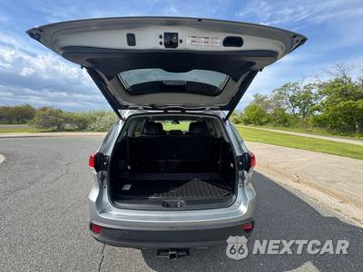 2018 Toyota Highlander LE Plus - zdjęcie 12 z 66 - miniatura