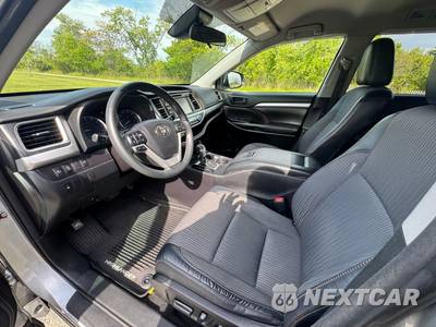 2018 Toyota Highlander LE Plus - zdjęcie 43 z 66 - miniatura
