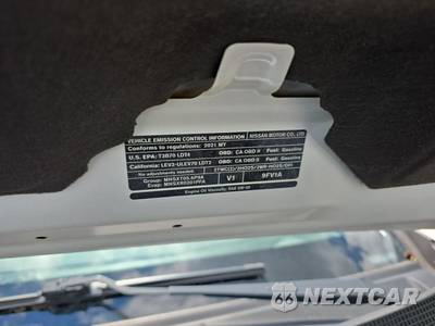 2021 Nissan TITAN SL Crew Cab Short Bed - zdjęcie 21 z 23 - miniatura
