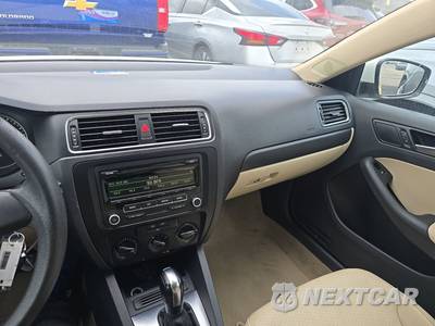 2014 Volkswagen Jetta SE Sedan - zdjęcie 11 z 26 - miniatura