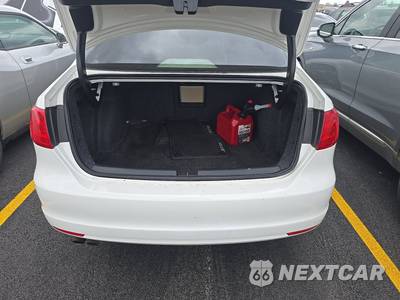 2014 Volkswagen Jetta SE Sedan - zdjęcie 16 z 26 - miniatura