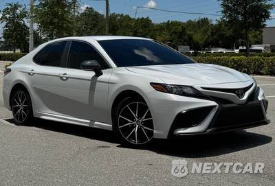 2023 Toyota Camry SE - zdjęcie 3 z 17 - miniatura