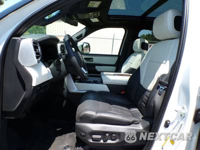 2022 Toyota Tundra Hybrid Capstone Crew Cab Short Bed - zdjęcie 11 z 25 - miniatura