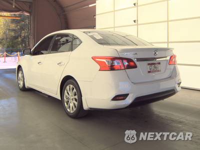 2017 Nissan Sentra S - zdjęcie 6 z 39 - miniatura