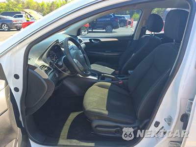 2017 Nissan Sentra S - zdjęcie 7 z 39 - miniatura