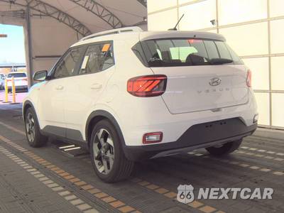 2025 Hyundai Venue SEL - zdjęcie 6 z 20 - miniatura