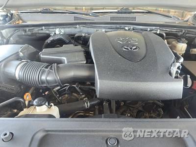 2019 Toyota Tacoma SR5 Crew Cab Medium Bed - zdjęcie 15 z 33 - miniatura