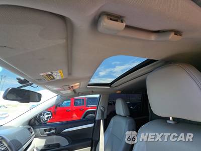 2014 Toyota Highlander XLE - zdjęcie 14 z 36 - miniatura