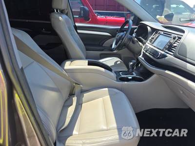 2014 Toyota Highlander XLE - zdjęcie 8 z 36 - miniatura