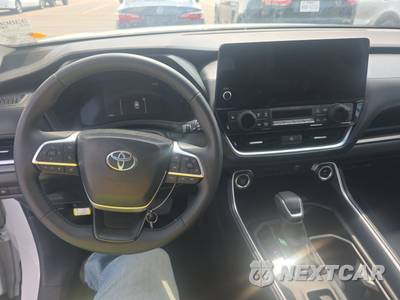 2025 Toyota Grand Highlander XLE - zdjęcie 11 z 18 - miniatura