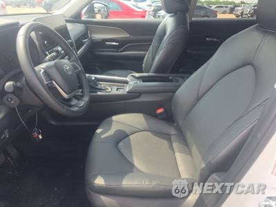 2025 Toyota Grand Highlander XLE - zdjęcie 7 z 18 - miniatura