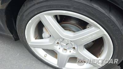 2009 Mercedes-Benz E 350 Sedan - zdjęcie 45 z 57 - miniatura