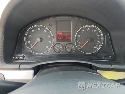 2009 Volkswagen Jetta Sedan SE - zdjęcie 12 z 17 - miniatura