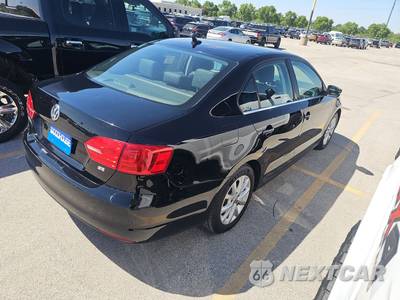 2014 Volkswagen Jetta SE Sedan w/Connectivity - zdjęcie 4 z 17 - miniatura