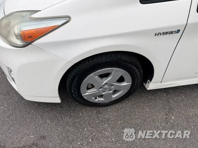 2010 Toyota Prius - zdjęcie 9 z 18 - miniatura