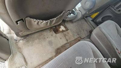2006 Toyota Sienna LE Minivan 7-Passenger 119.3" WB - zdjęcie 27 z 44 - miniatura