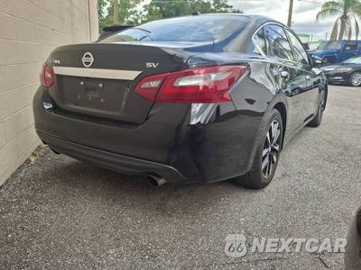 2018 Nissan Altima 2.5 SV - zdjęcie 4 z 6 - miniatura
