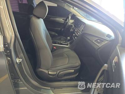 2019 Hyundai Sonata SE - zdjęcie 8 z 35 - miniatura