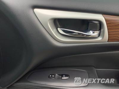 2017 Nissan Pathfinder Platinum - zdjęcie 48 z 75 - miniatura