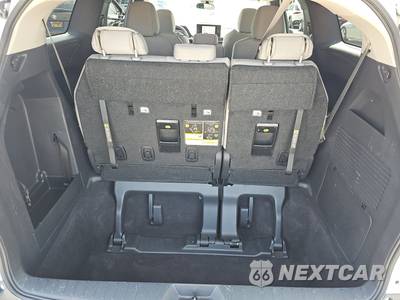 2025 Toyota Sienna LE 8-Passenger 120.5" WB - zdjęcie 17 z 25 - miniatura