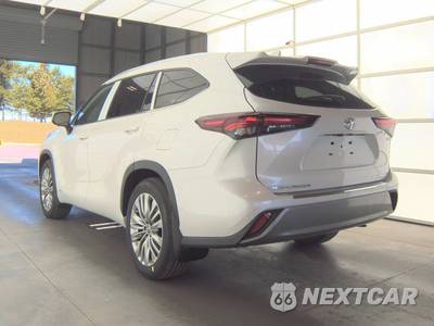2026 Toyota Highlander Hybrid Platinum - zdjęcie 6 z 21 - miniatura