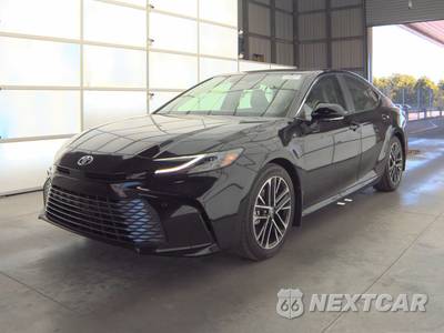 2026 Toyota Camry XLE - zdjęcie 1 z 19 - miniatura