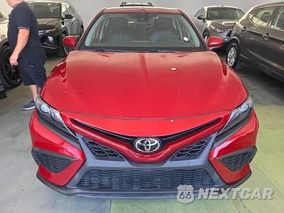 2021 Toyota Camry SE - zdjęcie 2 z 20 - miniatura