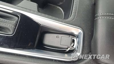 2025 Nissan Sentra SV - zdjęcie 19 z 21 - miniatura