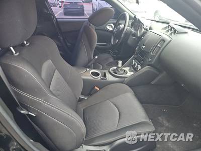 2016 Nissan 370Z Coupe - zdjęcie 8 z 17 - miniatura