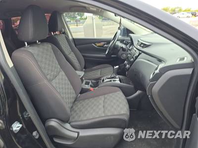 2017 Nissan Rogue Sport SV - zdjęcie 8 z 24 - miniatura