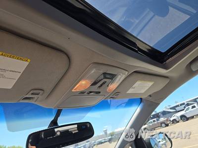 2015 Toyota Sienna XLE 8-Passenger 119.3" WB - zdjęcie 19 z 19 - miniatura