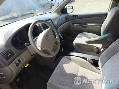 2008 Toyota Sienna LE Minivan 8-Passenger 119.3" WB - zdjęcie 7 z 19 - miniatura