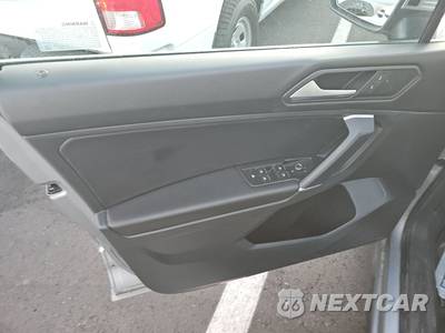 2020 Volkswagen Tiguan SE - zdjęcie 9 z 31 - miniatura