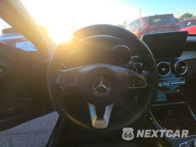 2015 Mercedes-Benz C 300 4MATIC Sedan - zdjęcie 10 z 27 - miniatura