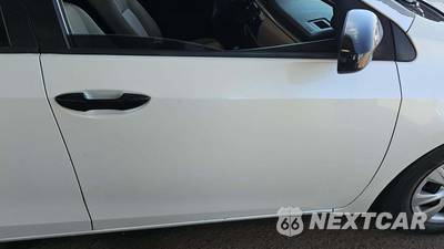 2015 Toyota Corolla LE Eco - zdjęcie 28 z 40 - miniatura