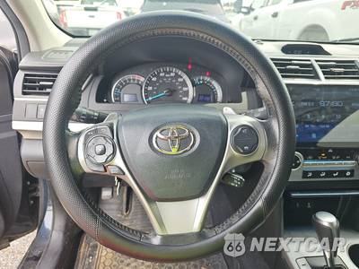 2012 Toyota Camry SE - zdjęcie 10 z 18 - miniatura