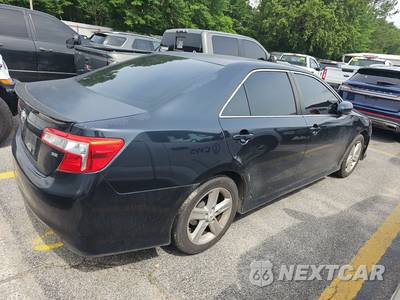 2012 Toyota Camry SE - zdjęcie 4 z 18 - miniatura