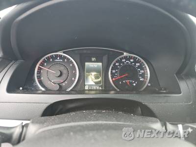 2016 Toyota Camry SE - zdjęcie 12 z 45 - miniatura