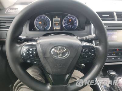 2016 Toyota Camry LE - zdjęcie 10 z 42 - miniatura