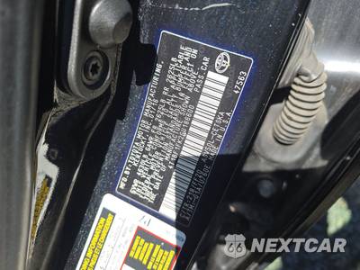 2016 Toyota Camry SE - zdjęcie 14 z 49 - miniatura
