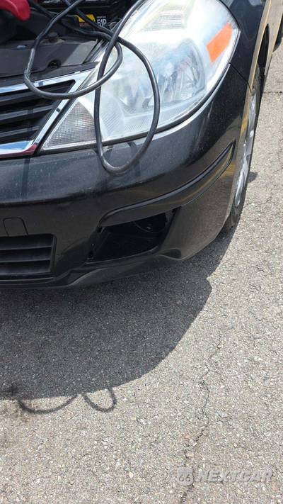 2010 Nissan Versa 1.8 S Hatchback - zdjęcie 21 z 47 - miniatura