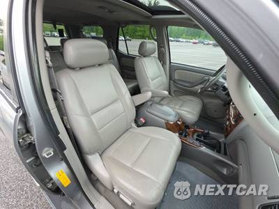 2002 Toyota Sequoia Limited - zdjęcie 8 z 18 - miniatura