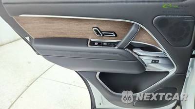 2025 Land Rover Range Rover SE - zdjęcie 30 z 50 - miniatura