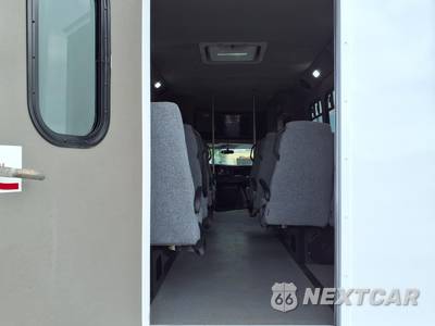 2017 Chevrolet Express 3500 Cutaway 1WT DRW - zdjęcie 26 z 28 - miniatura